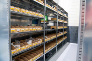 Pijlman Magazijn-lockers-en-werkplek---werkplaats---Van-den-Brug-Drachten