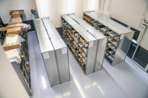 Pijlman Magazijn-lockers-en-werkplek---werkplaats---Van-den-Brug-Drachten